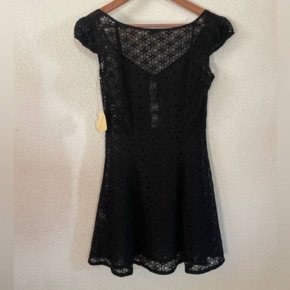 Mirror Palais Maria Micro in Black Eyelet - Picture 4 of 6